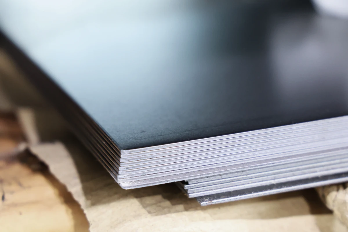 Stack of cold rolled SPCC steel sheet with a clean smooth surface